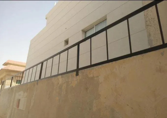 سواتر لكسان منزلية حديثة في الخبر